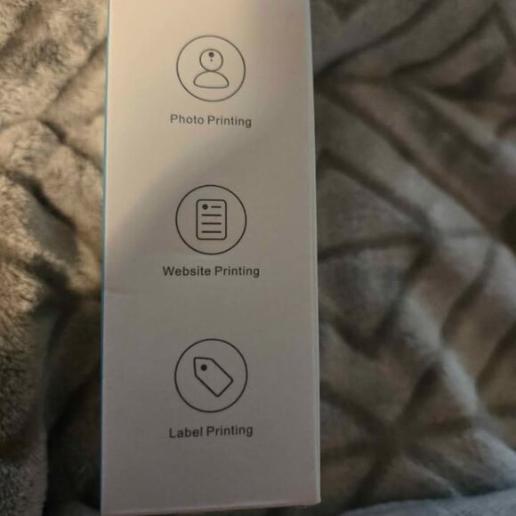 Luqeeg Inkless Label Printer, Portable Mini Thermal Printer - Picture 4 of 7